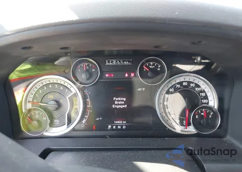 2017 Ram 1500 Big Horn z USA, uszkodzony, nr VIN 1C6RR7LT3HS698008